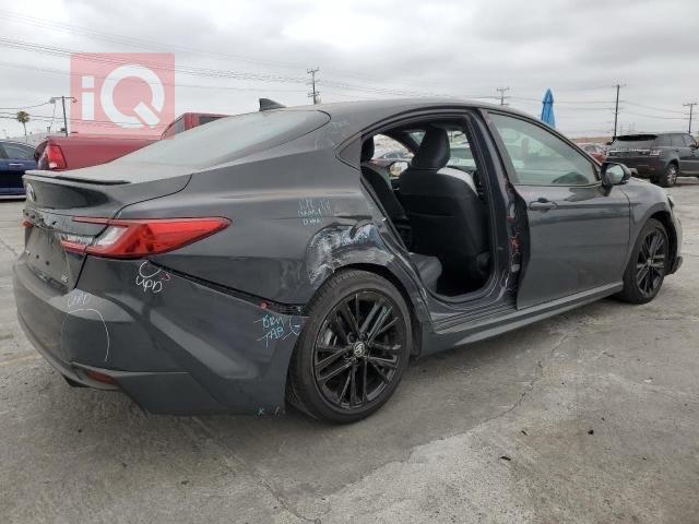 تۆیۆتا کامری